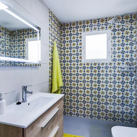 Holiday home Modern In Artola With Swimming Pool